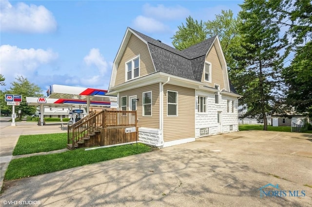 424 E High St, Hicksville, OH 43526 - photo 3