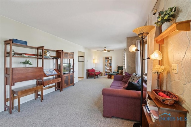 17918 Dunbridge Rd, Bowling Green, OH 43402 - living area with carpet flooring and ceiling fan