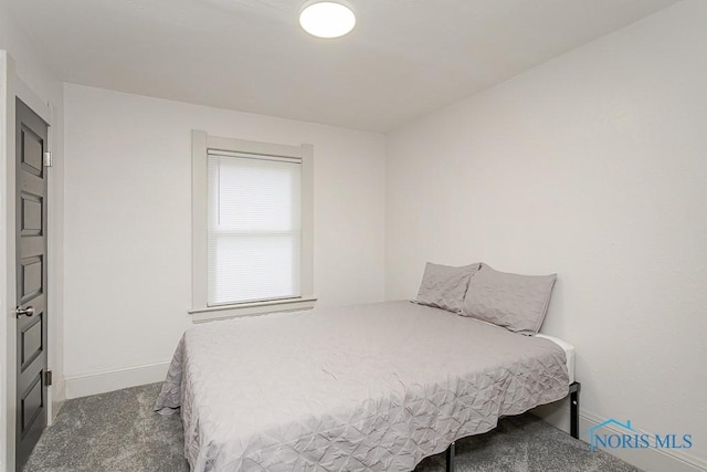 3947 Burnham Ave, Toledo, OH 43612 - carpeted bedroom featuring baseboards