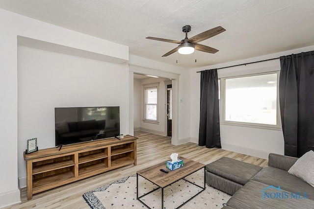 3947 Burnham Ave, Toledo, OH 43612 - living room featuring wood finished floors and a ceiling fan
