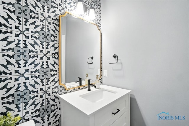 4214 Thornbury Ct, Perrysburg, OH 43551 - bathroom with vanity