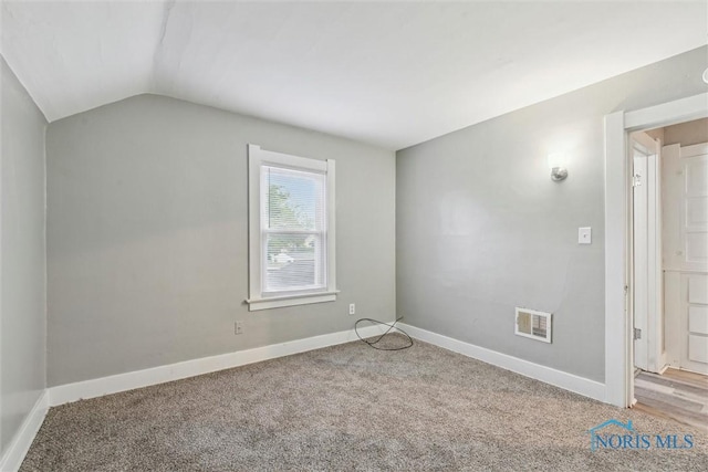 436 Danberry St, Toledo, OH 43609 - bonus room featuring vaulted ceiling and carpet