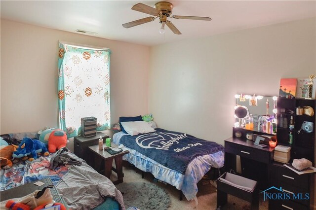 912 Virginia St, Port Clinton, OH 43452 - bedroom featuring carpet flooring and ceiling fan