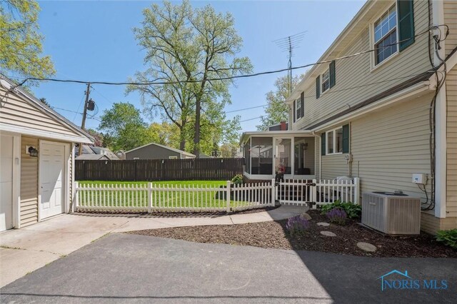 3808 Philmar Dr, Toledo, OH 43623 - photo 35