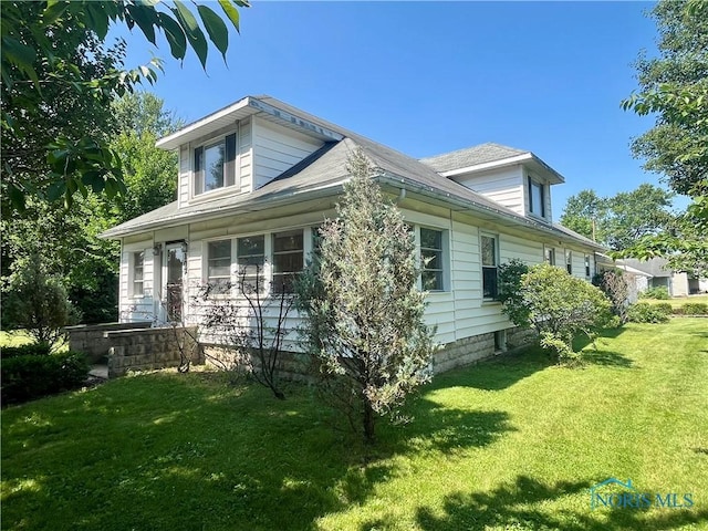 107 N Maple St, Payne, OH 45880 - view of side of property featuring a lawn