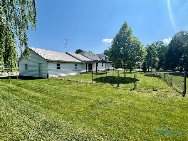 107 N Maple St, Payne, OH 45880 - view of yard