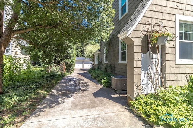 2448 Orchard Rd, Ottawa Hills, OH 43606 - view of side of property featuring a cooling unit