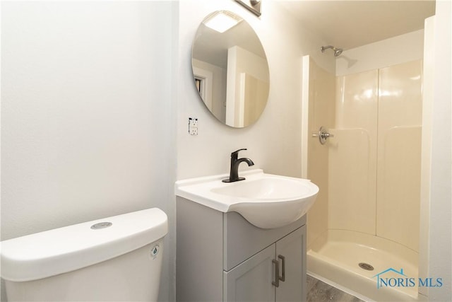 926 Searles Rd, Toledo, OH 43607 - full bathroom with vanity and a shower