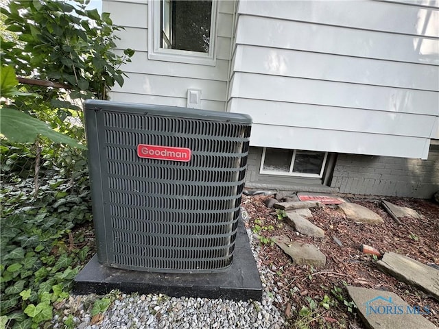 331 Buckeye St, Toledo, OH 43611 - exterior view of a central air condition unit