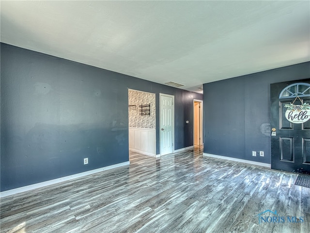 1323 Richland St, Maumee, OH 43537 - unfurnished room featuring wood finished floors and baseboards