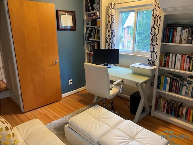 2950 Darlington Rd, Toledo, OH 43606 - office space featuring wood finished floors