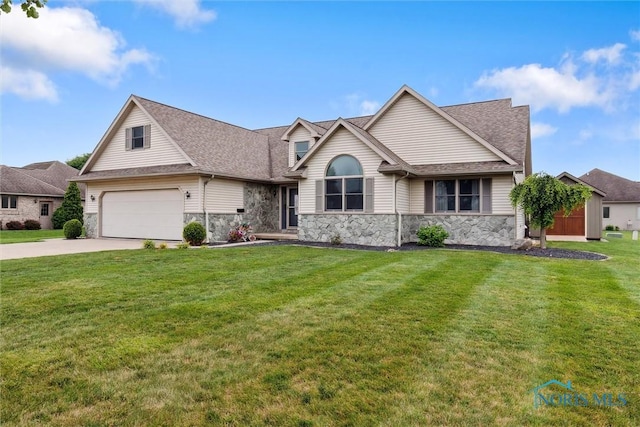 229 Burke St, Archbold, OH 43502 - photo 2