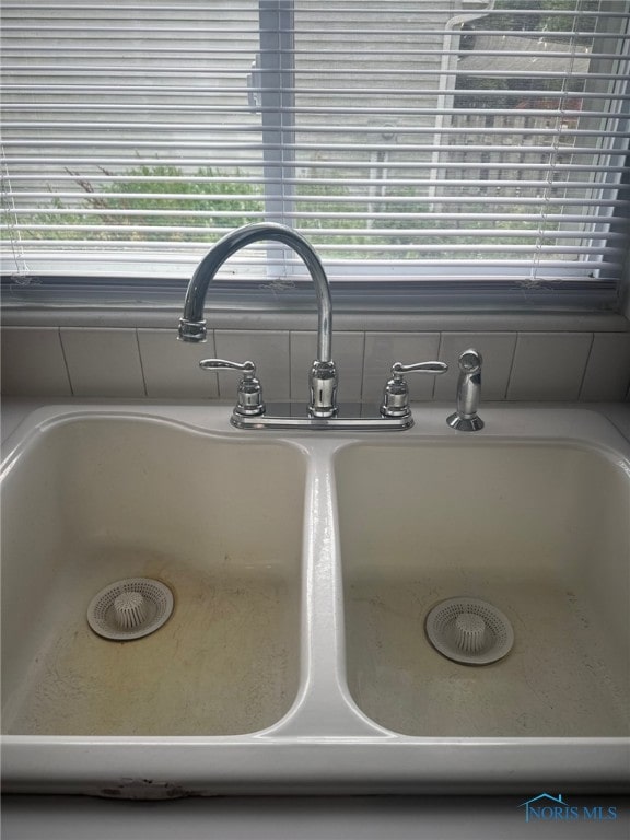 4125 Meadow Green Dr, Sylvania, OH 43560 - kitchen view of a sink