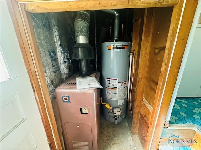 714 Westwood Dr, Defiance, OH 43512 - utilities with water heater