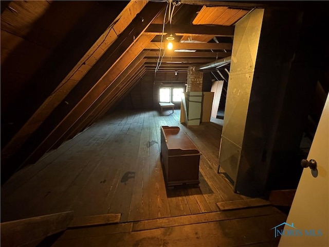643 S Clinton St, Defiance, OH 43512 - view of unfinished attic