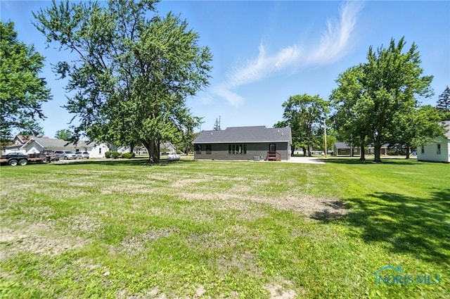 view of grassy yard