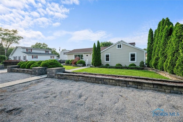 855 Strotz Dr, Toledo, OH 43612 - view of front of house with a front yard