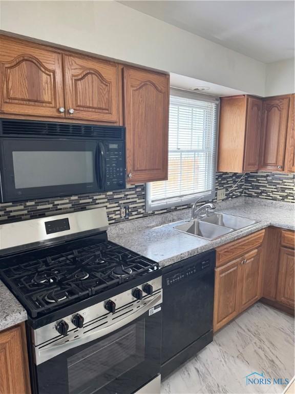 612 Dussel Dr, Maumee, OH 43537 - photo 3