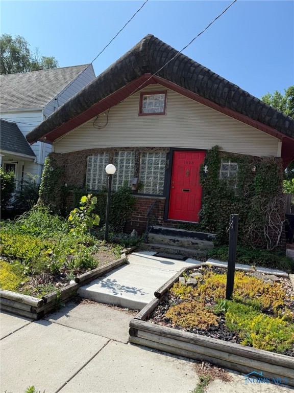 1935 Talbot St, Toledo, OH 43613 - photo 2