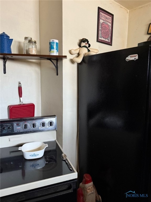 1935 Talbot St, Toledo, OH 43613 - photo 5