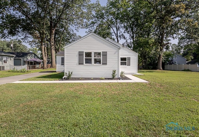 6956 Springfield Dr, Holland, OH 43528 - photo 2