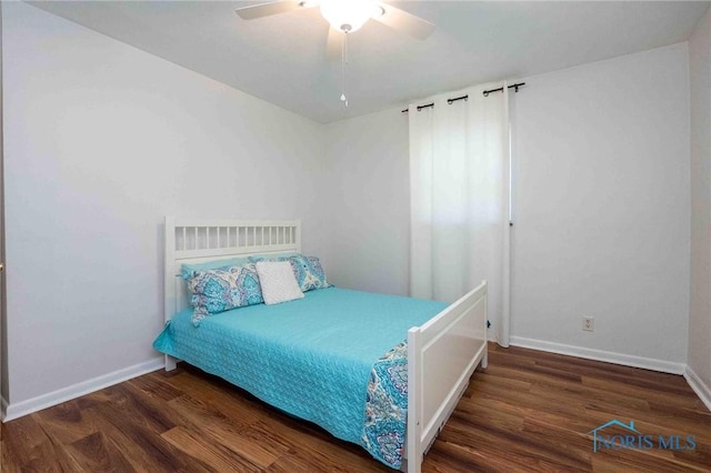 1201 S Blanchard St, Findlay, OH 45840 - bedroom with wood finished floors and a ceiling fan