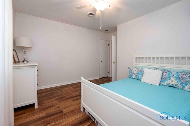 1201 S Blanchard St, Findlay, OH 45840 - bedroom with wood finished floors and a ceiling fan