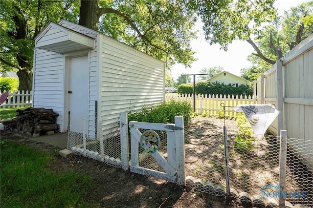 1201 S Blanchard St, Findlay, OH 45840 - view of shed