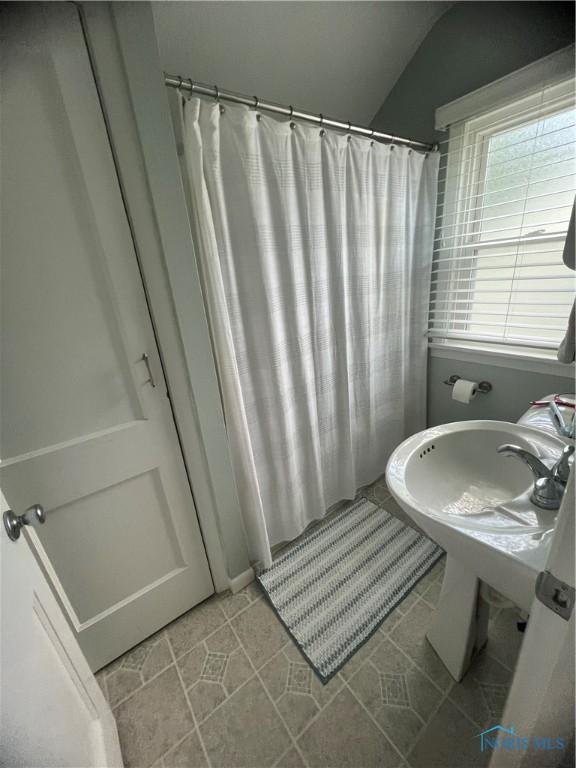1824 Strathmoor Ave, Toledo, OH 43614 - photo 12