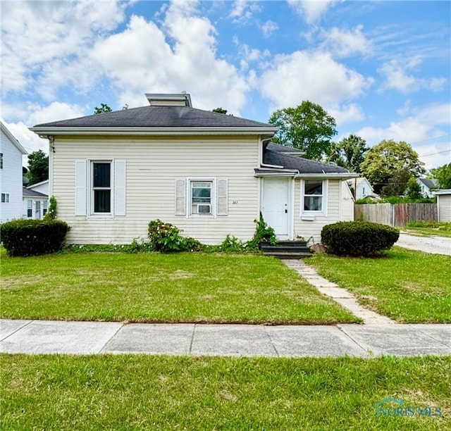 307 Spencerville St, Hicksville, OH 43526 - view of bungalow-style home
