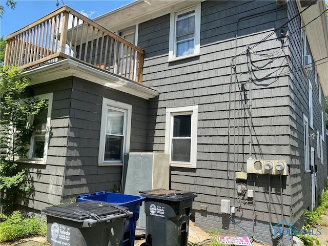 2615 Greenway St, Toledo, OH 43607 - view of home's exterior featuring a balcony