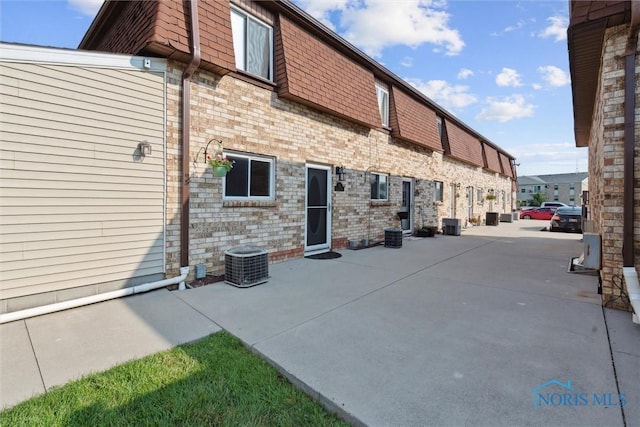 728 Fairway Dr Unit 11, Wauseon, OH 43567 - photo 4