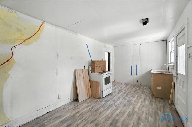 709 W Jackson St, Paulding, OH 45879 - unfurnished room with light wood finished floors