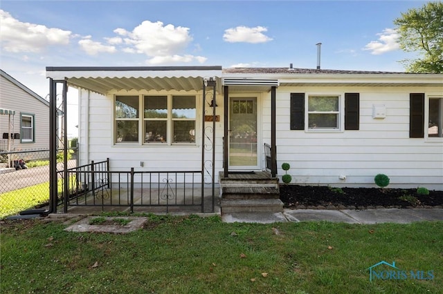 1220 42nd St, Fostoria, OH 44830 - photo 6