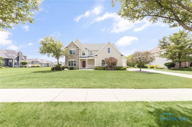 9701 Preakness Ln, Whitehouse, OH 43571 - traditional-style home featuring a front yard