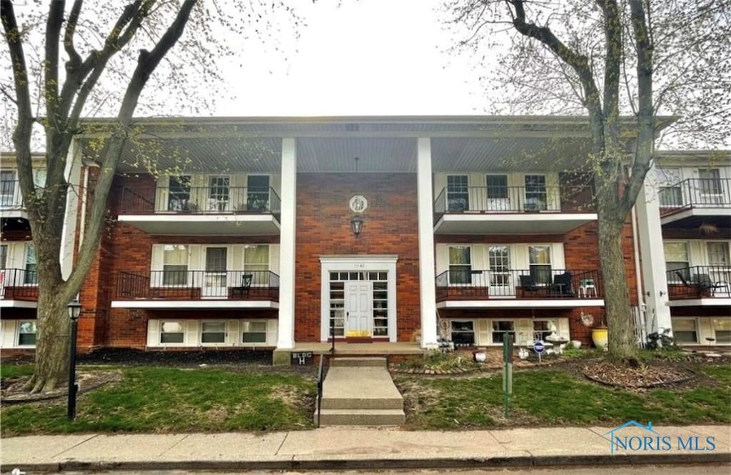 3217 Glanzman Rd Unit 57X, Toledo, OH 43614 - view of building exterior