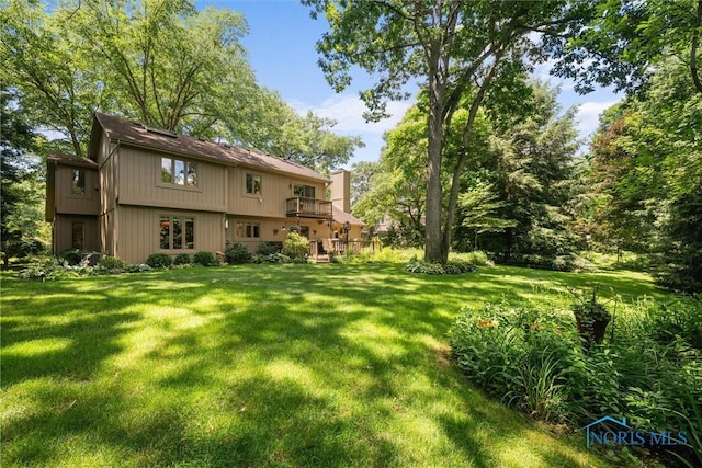 7118 Jamesford Dr, Toledo, OH 43617 - view of grassy yard