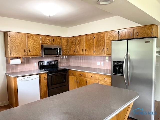 6621 Monclova Rd, Maumee, OH 43537 - photo 10