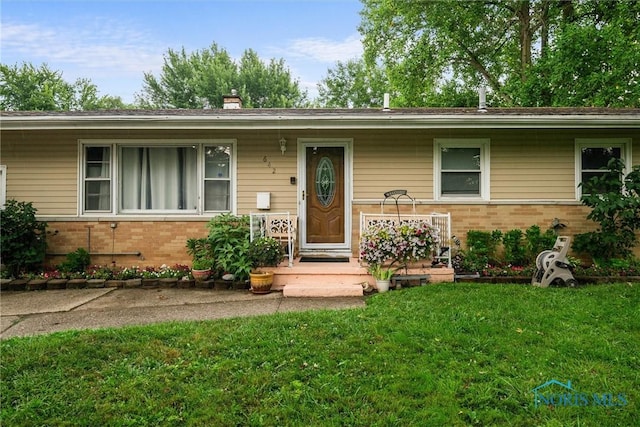 642 Mackow Dr, Toledo, OH 43607 - photo 1