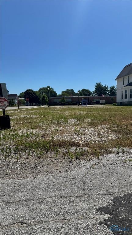 233 N Main St, North Baltimore, OH 45872