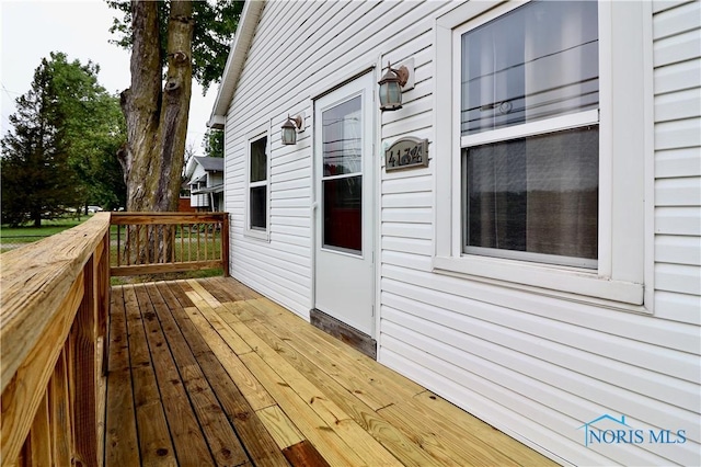 4134 Angola Rd, Toledo, OH 43615 - view of deck