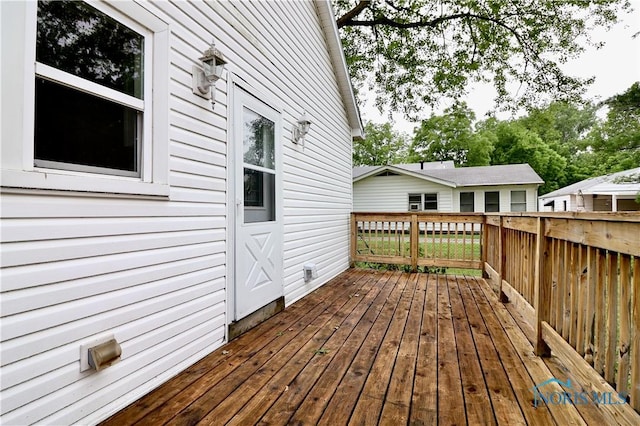 4134 Angola Rd, Toledo, OH 43615 - view of wooden terrace