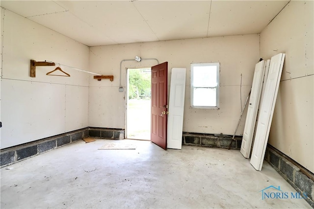 4134 Angola Rd, Toledo, OH 43615 - view of garage