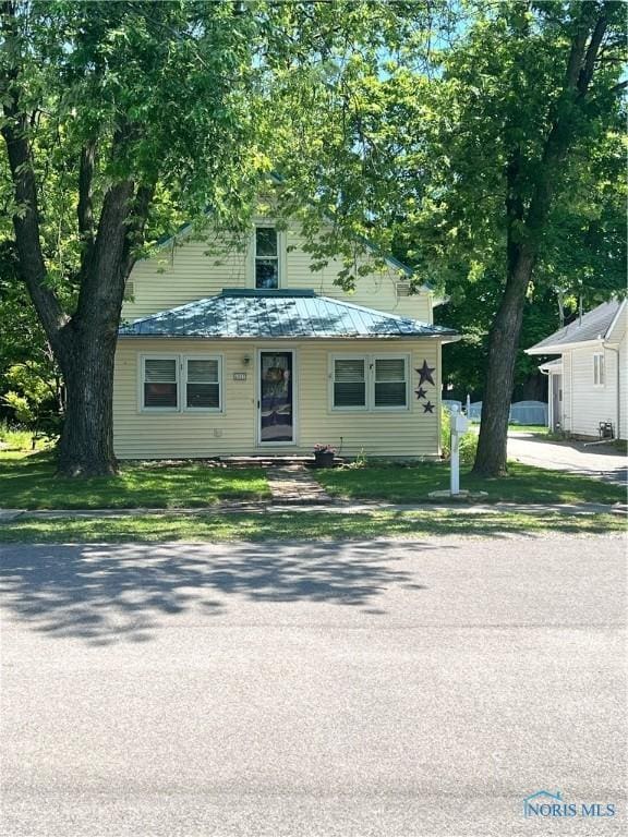 621 Noble Dr, Bryan, OH 43506 - photo 1