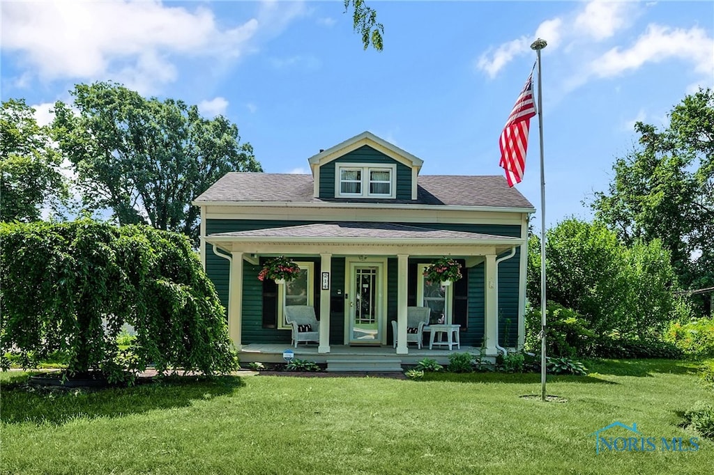 214 E Indiana Ave, Perrysburg, OH 43551 - photo 1