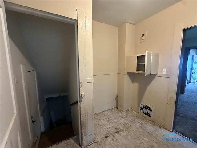 1749 Berdan Ave, Toledo, OH 43613 - view of bathroom