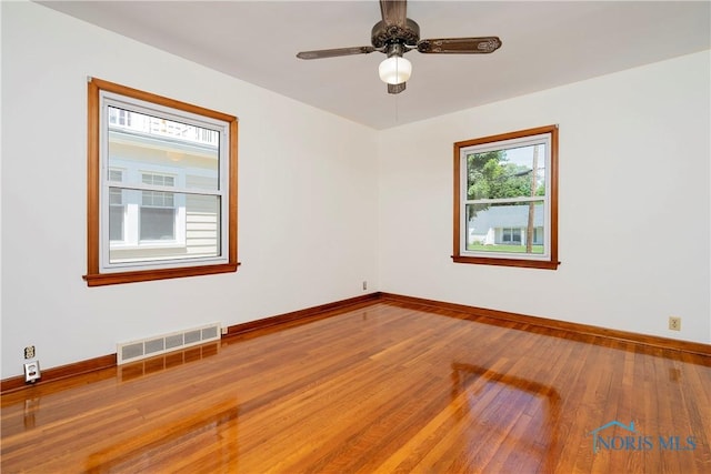 3328 Island Ave, Toledo, OH 43614 - empty room featuring wood finished floors and a ceiling fan