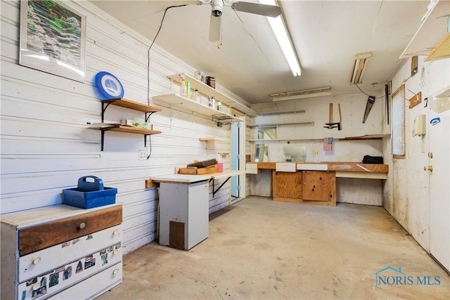 3328 Island Ave, Toledo, OH 43614 - basement featuring a workshop area and a ceiling fan