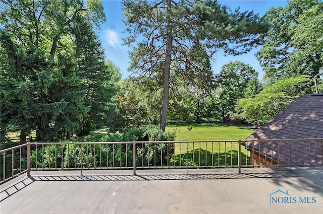 4567 Torquay Ave, Toledo, OH 43615 - view of patio / terrace
