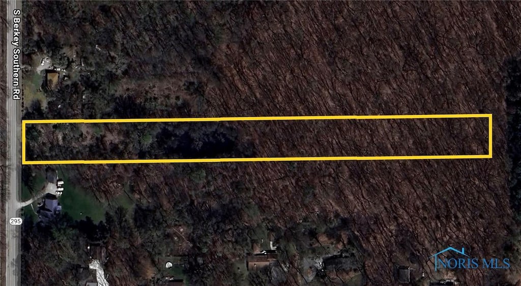 4303 S Berkey Southern Rd, Swanton, OH 43558